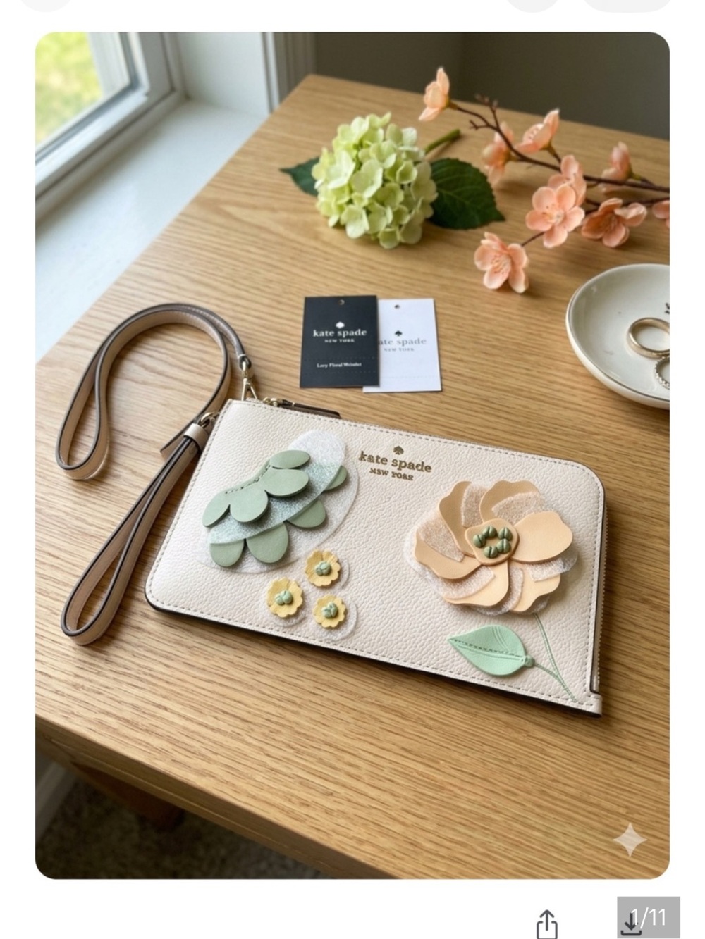 NWT Kate Spade Lucy Floral Medium L-Zip Wristlet Peach Fits iPhone Plus